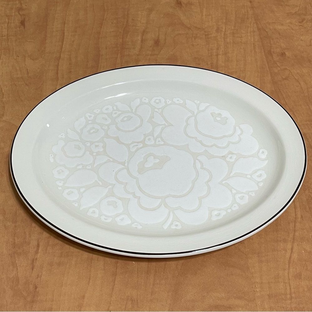 Stonehedge Midwinter 12" Oval Serving Platter Dish Ivory White Flower Embossed - Picture 13 of 13